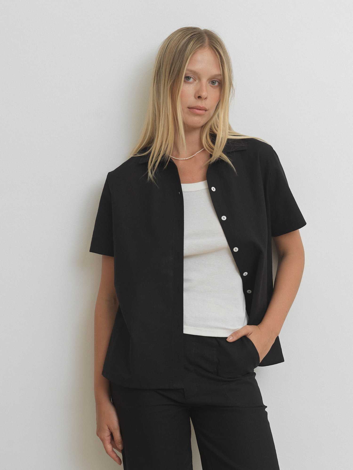 Black Short-Sleeve Cotton &amp; Linen Shirt   | By Signe